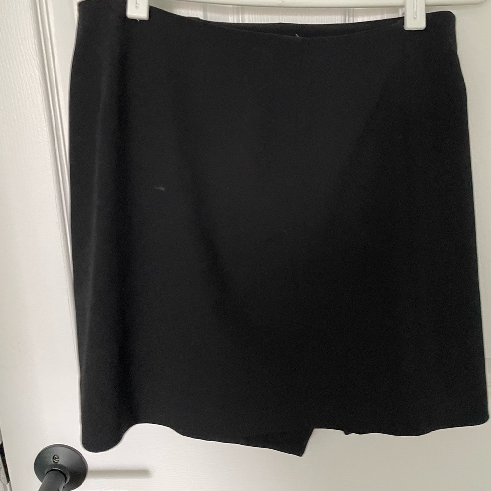 NWT Babaton Skirt Size 10 - Picture 2 of 3